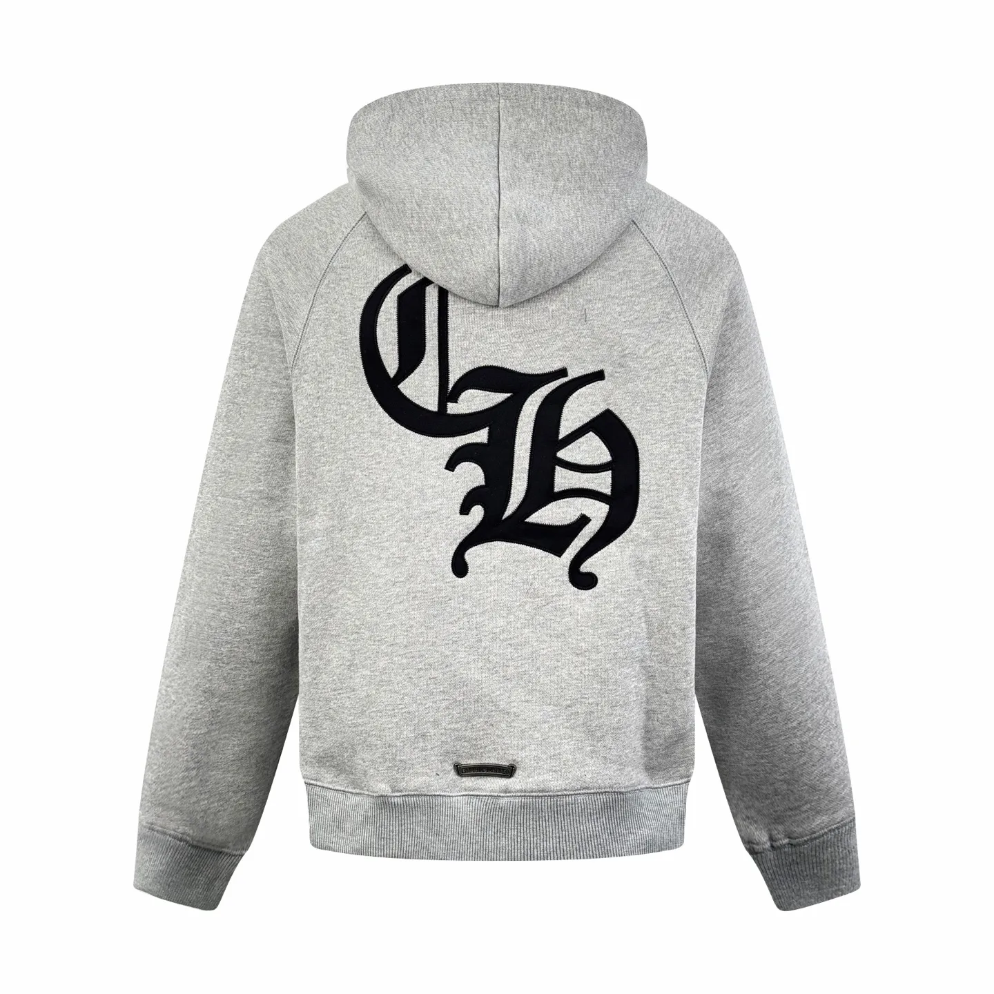 P470 Chrome Hearts Logo Hooded Sweatshirt Customized heavy fortress intertwined air cotton, full of texture, thick and solid, based on high-end ash tones, with a beauty that coexists with vicissitudes of life and elegance. With the Chrome Hearts cross patch embroidery decoration on the chest, it becomes the ultimate interpretation of dark gothic style. Unobtrusive but with an indescribable aura, interpreting the perfect blend of retro and luxury. Process 1: Using imported machine patch embroidery technology, using advanced computer control systems and precision mechanical components to realize the Chrome Hearts logo patch embroidery operation, showing an embroidery effect with both clarity and three-dimensionality. Process 2: The fabrics have been washed and have a better hand feel. Not easy to deform, not easy to shrink, not easy to fade, and maintain long-term beauty. Accessories: Customized 1:1 CH iron plate Customized 1:1 CH trademark Fit: Loose fit Size: S M L XL Style number: CC912